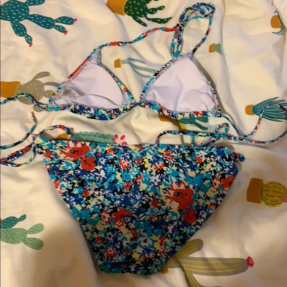 Floral String Bikini - Picture 2 of 2